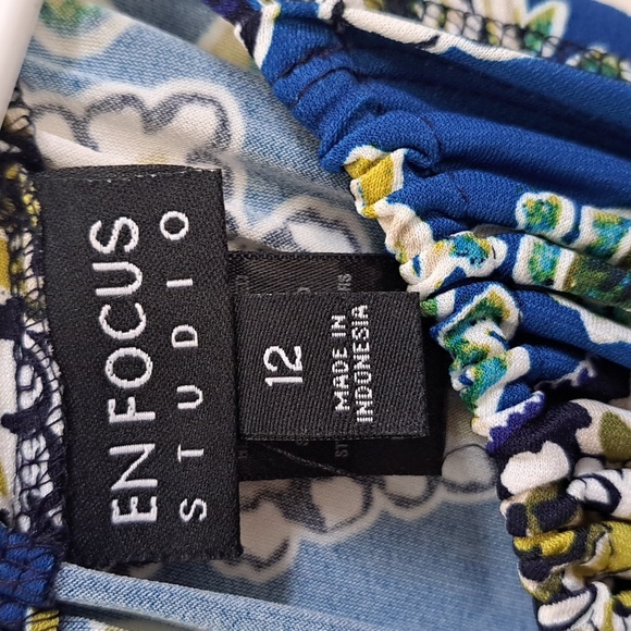 EN Focus Studio Blue Paisley Sleeveless Keyhole Front Dress. Size 12 NWOT - Picture 9 of 10